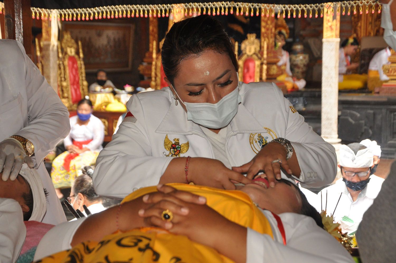 podiumnews.com-Eka Wiryastuti Wanita Pertama yang Menjadi Mangku Sangging